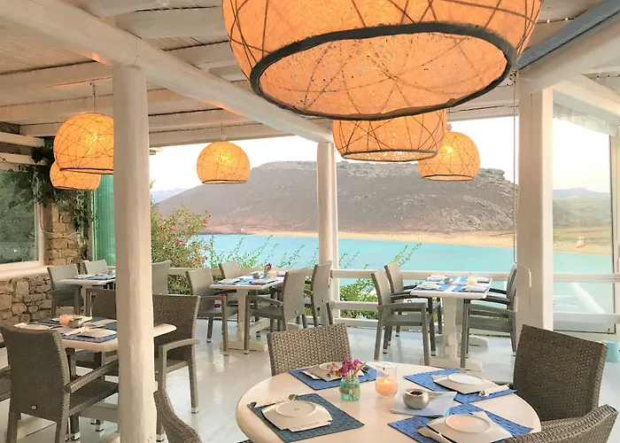 Panormos Village מלון