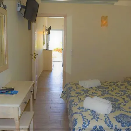 Hotel Panormos Village