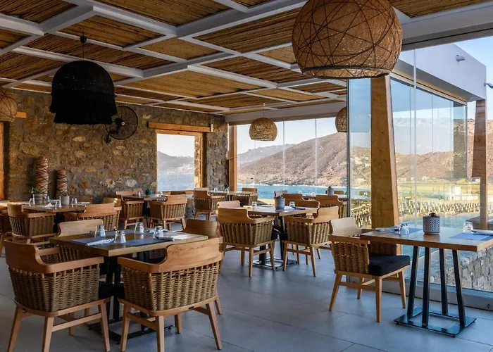 Hotel Panormos Village 4*